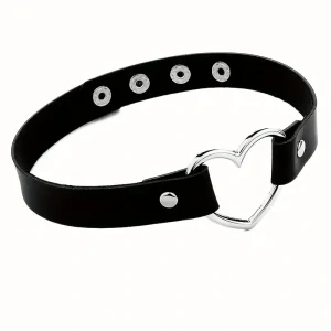 Choker se stříbrným srdcem